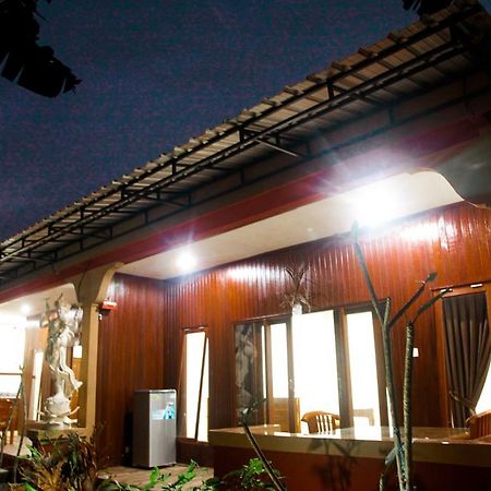 Canang Sari House Ubud Exterior foto